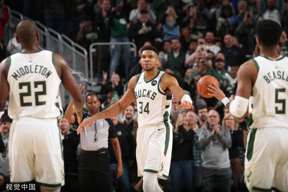 他在关键时 他在关键时